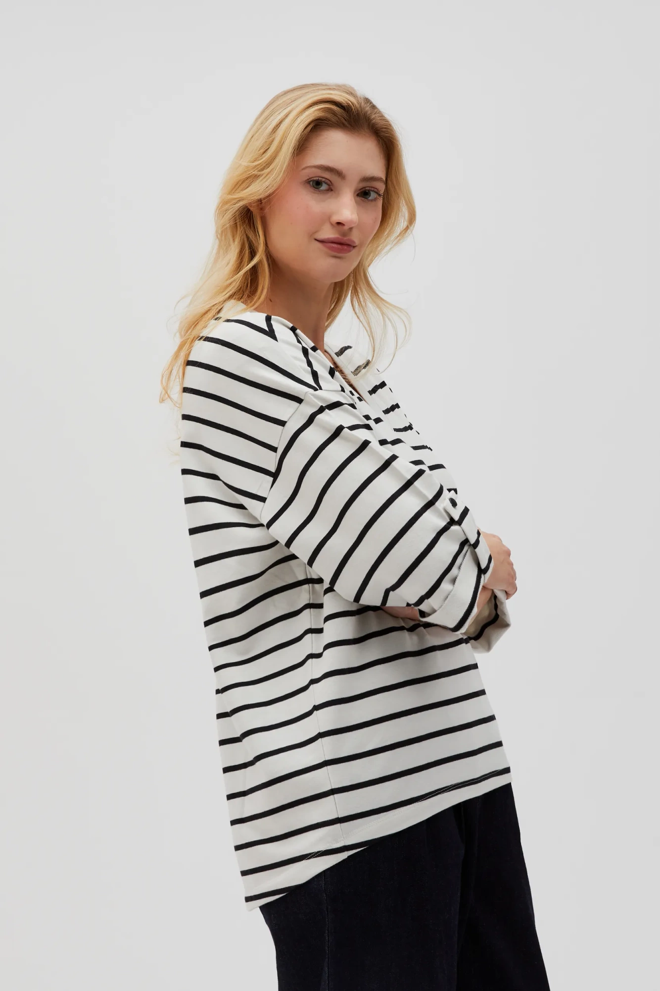 l bl 4603 off white black 02 l bl 4603 off white black 02