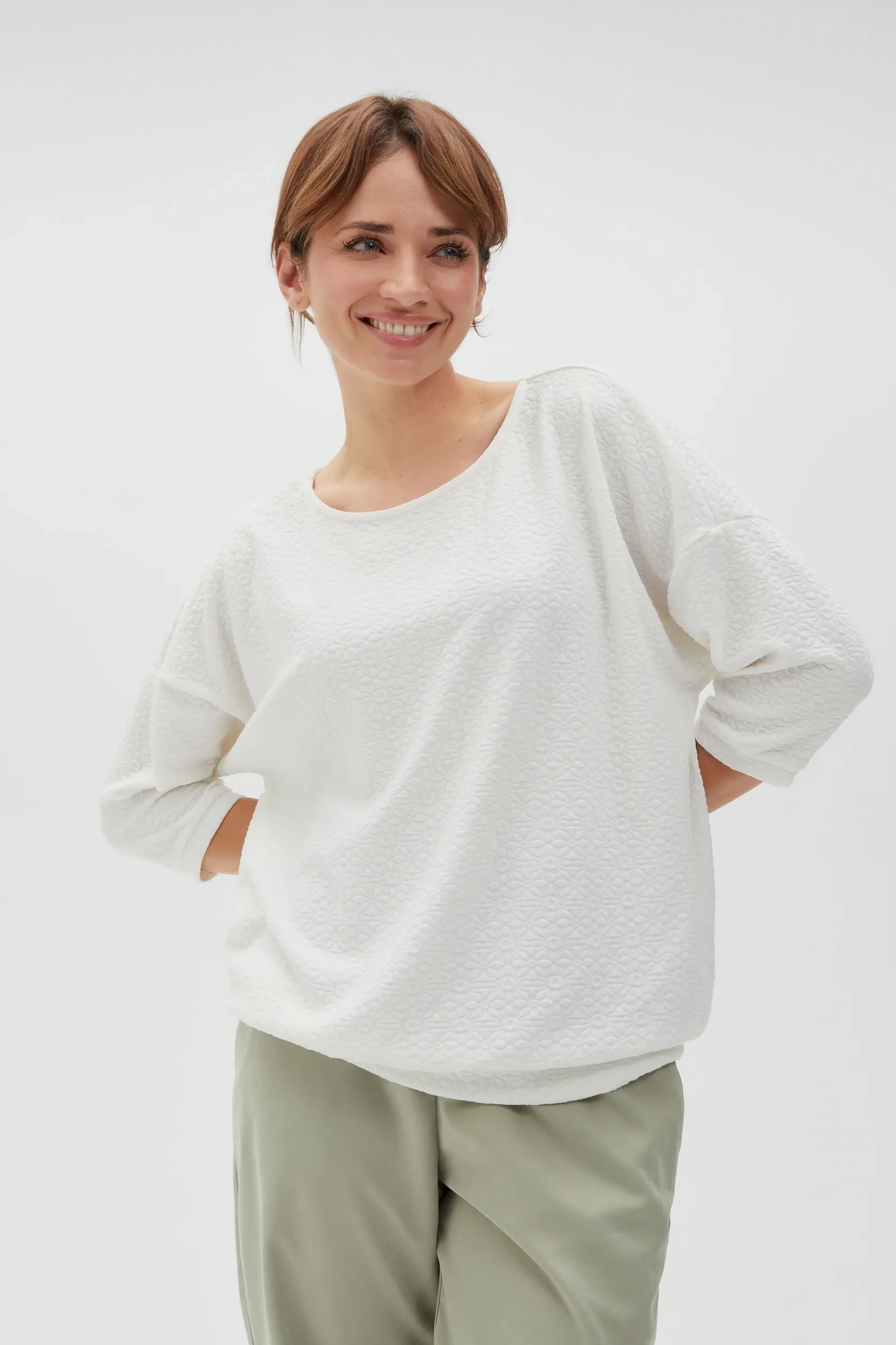 l bl 4617 off white 01 l bl 4617 off white 01