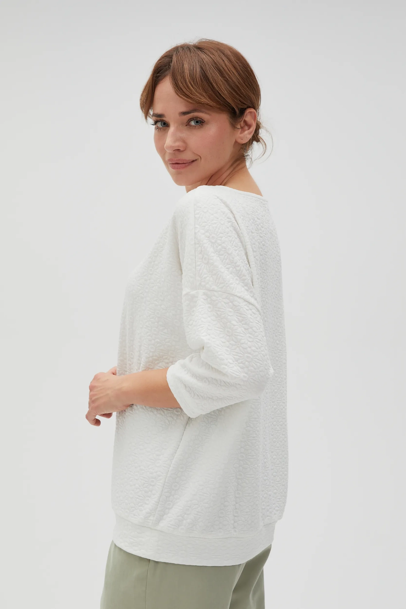 l bl 4617 off white 04 l bl 4617 off white 04