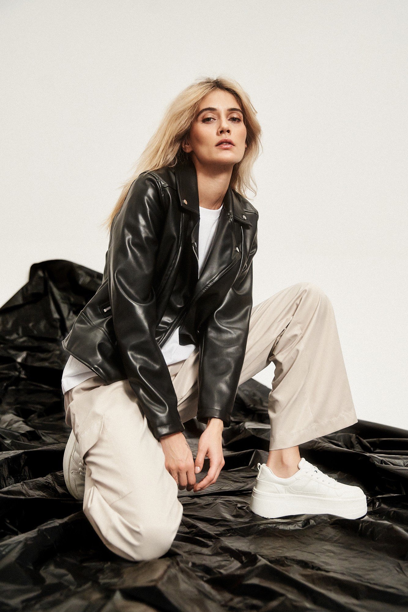 l ku 4309 black 01 l ku 4309 black 01