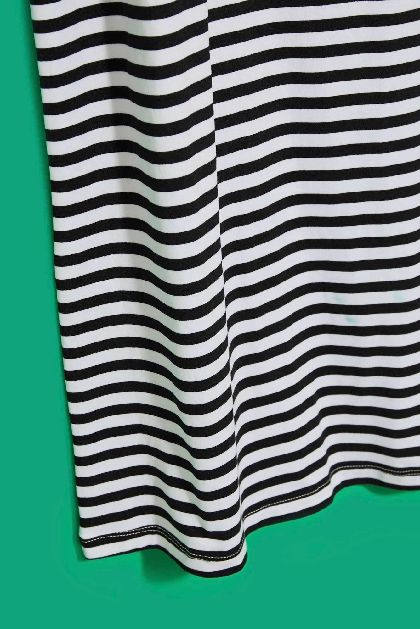 l su 4055 white black 06 l su 4055 white black 06