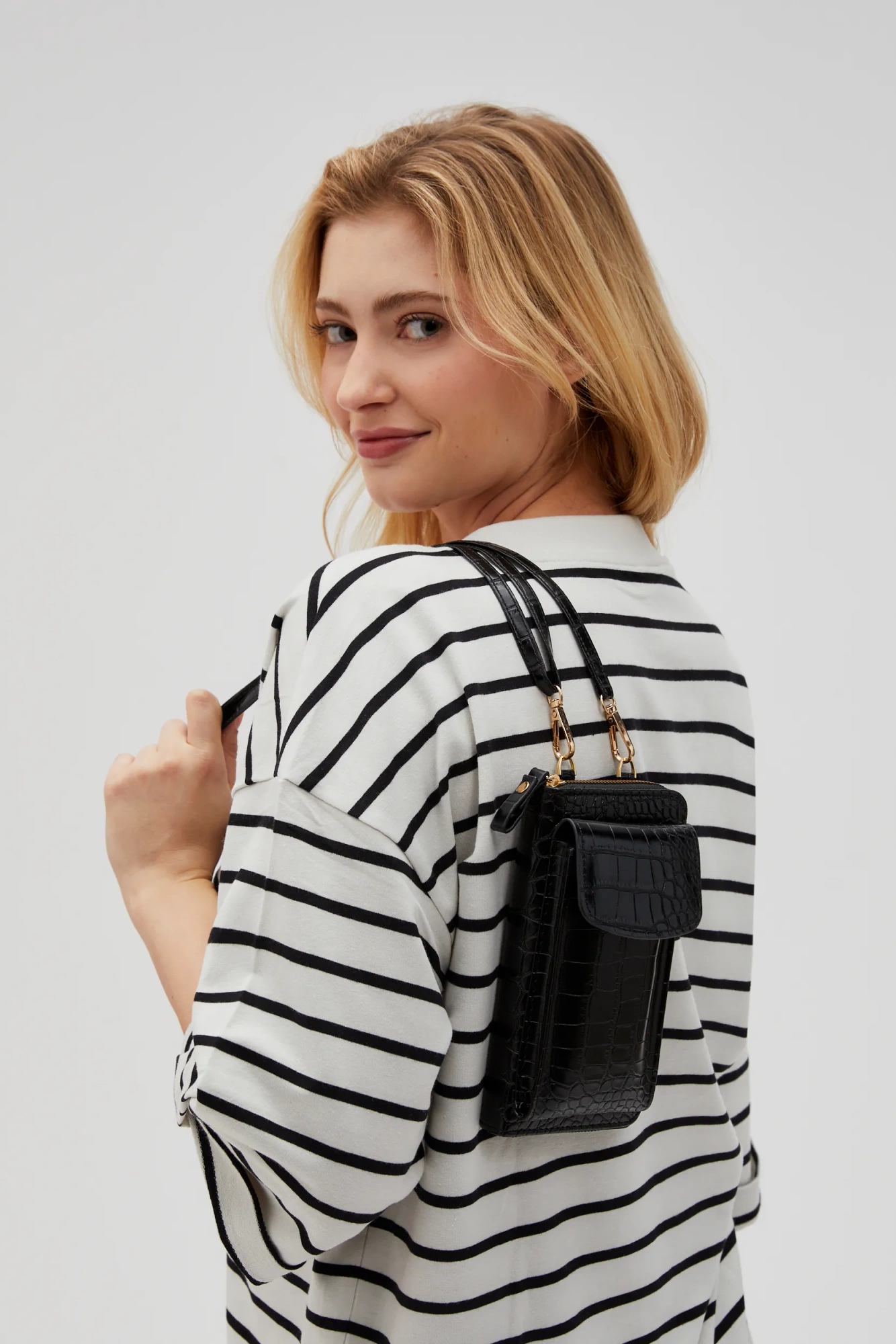 l to 4603 black 02 l to 4603 black 02