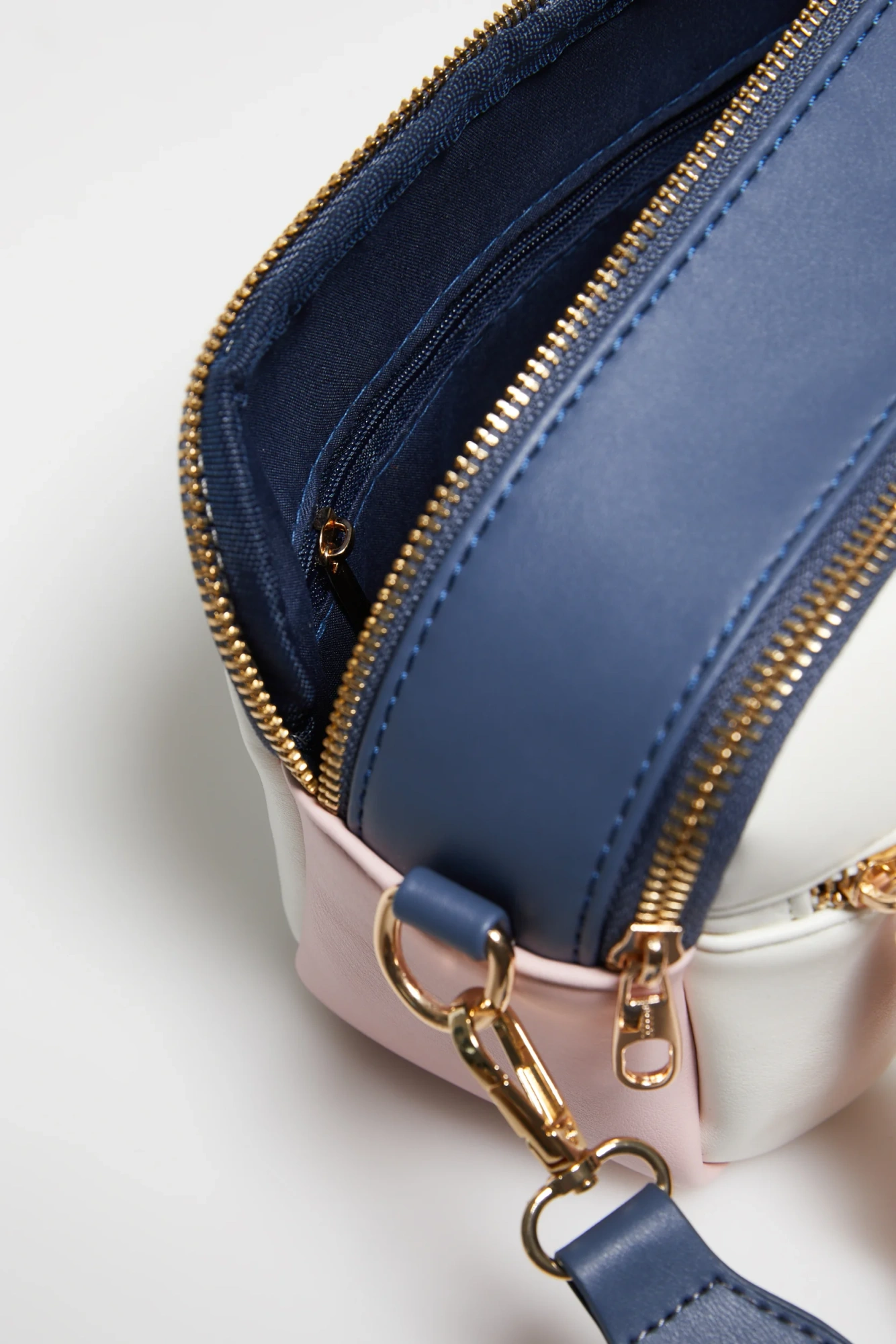 l to 4902 off white 06 l to 4902 off white 06