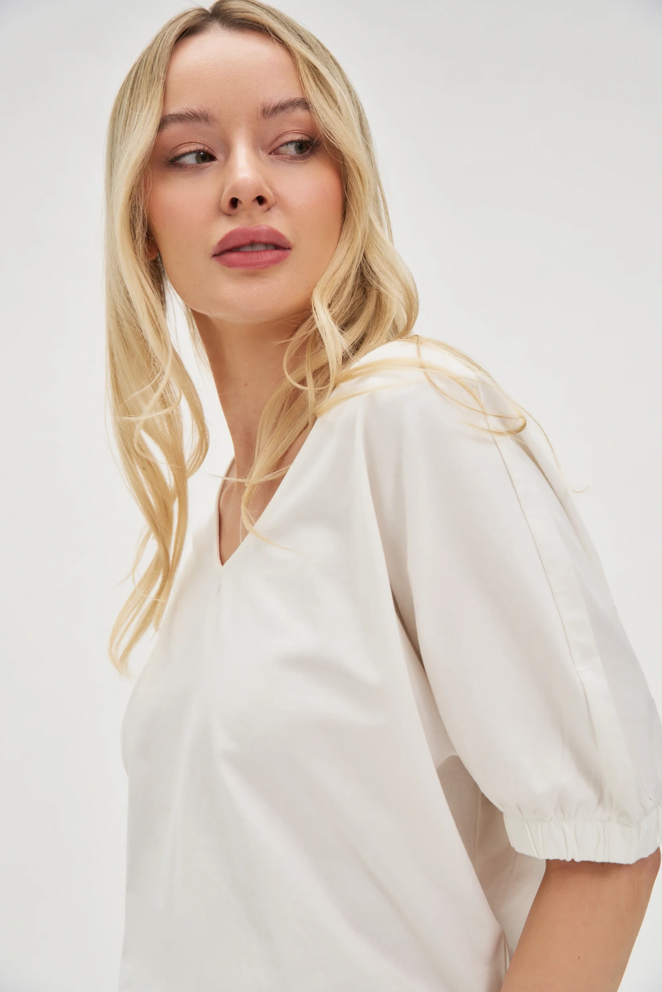 l ts 4619 off white 02 l ts 4619 off white 02