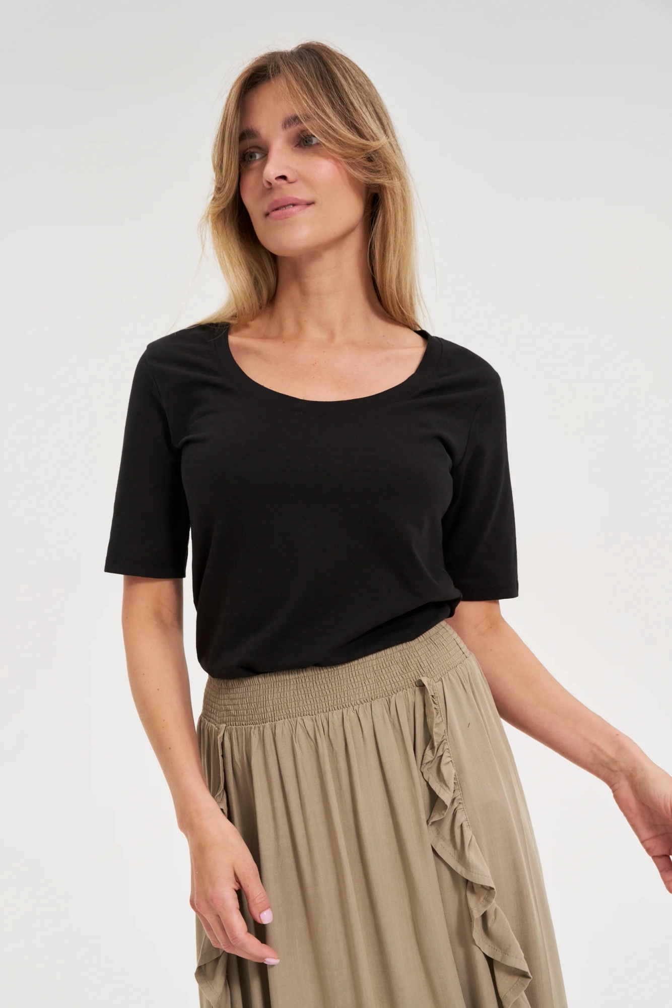 l ts 4662 black 01 l ts 4662 black 01