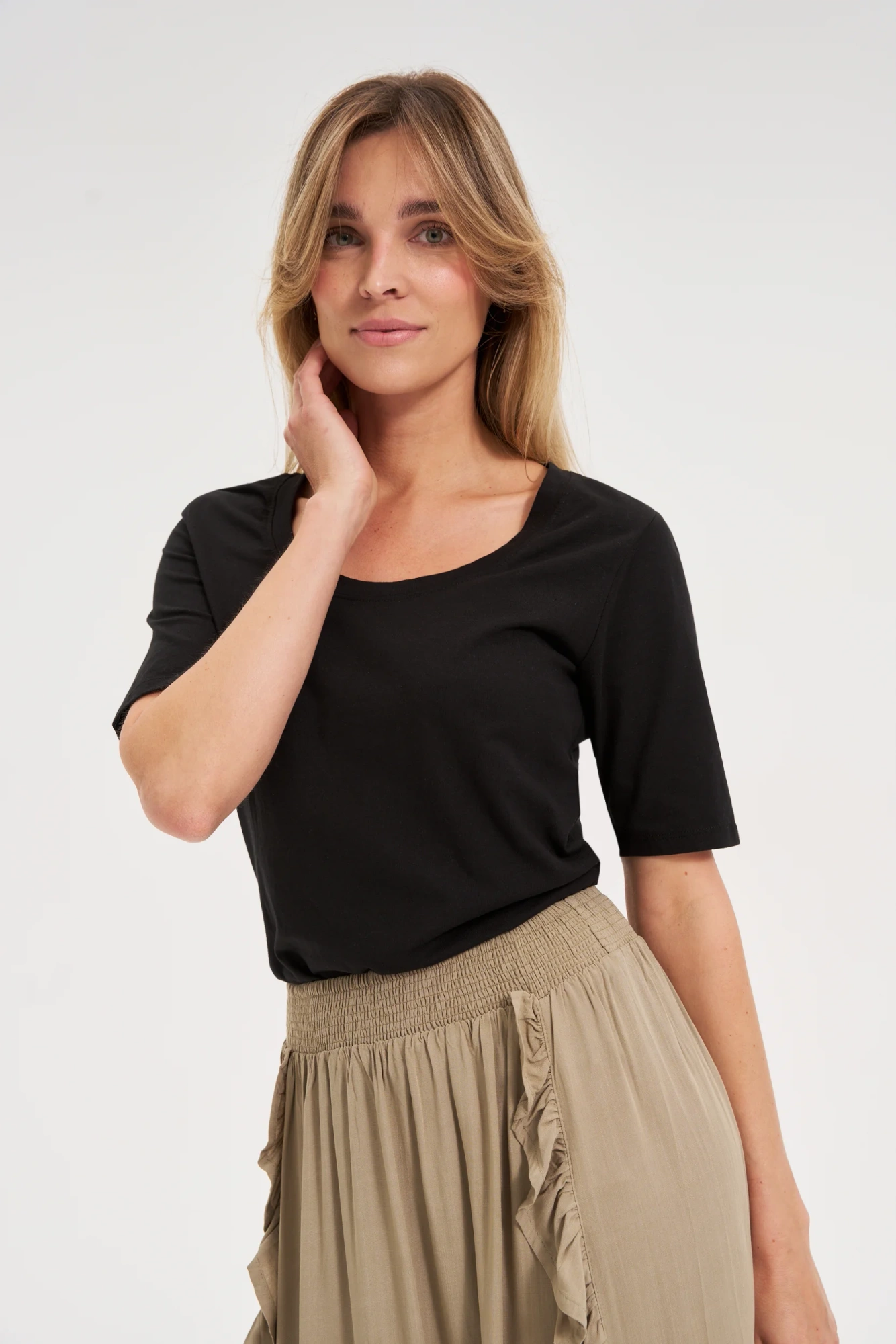 l ts 4662 black 04 l ts 4662 black 04