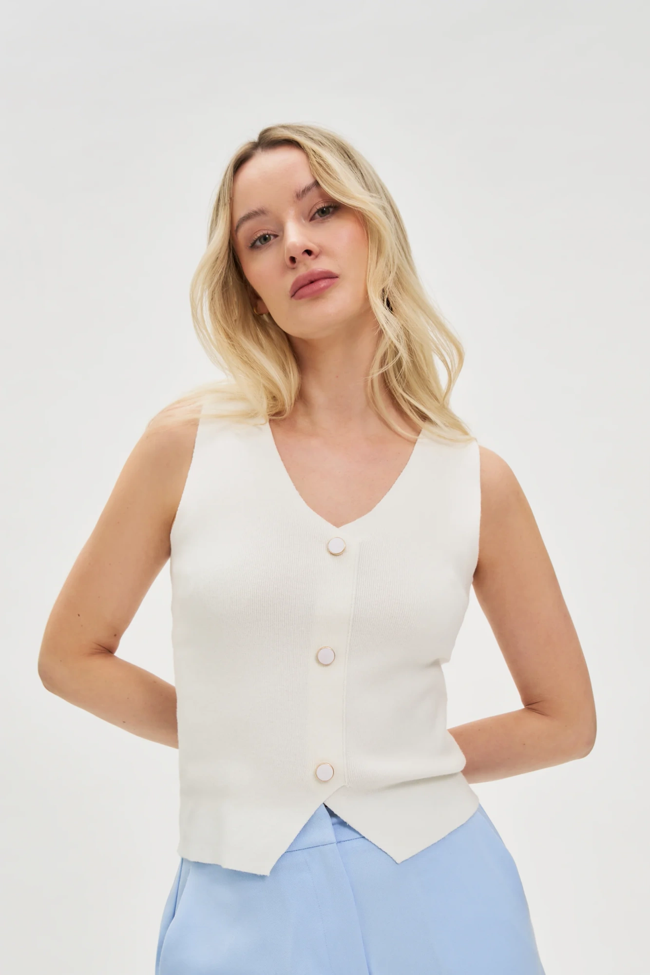 l ts 4713 off white 02 l ts 4713 off white 02