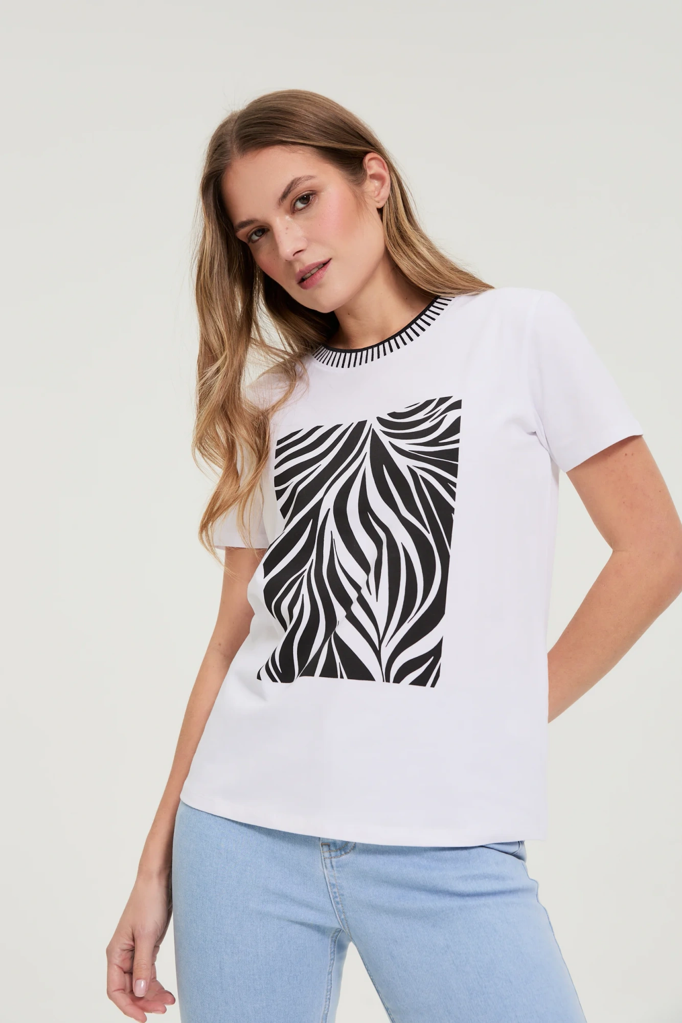 l ts 4928 white 01 l ts 4928 white 01