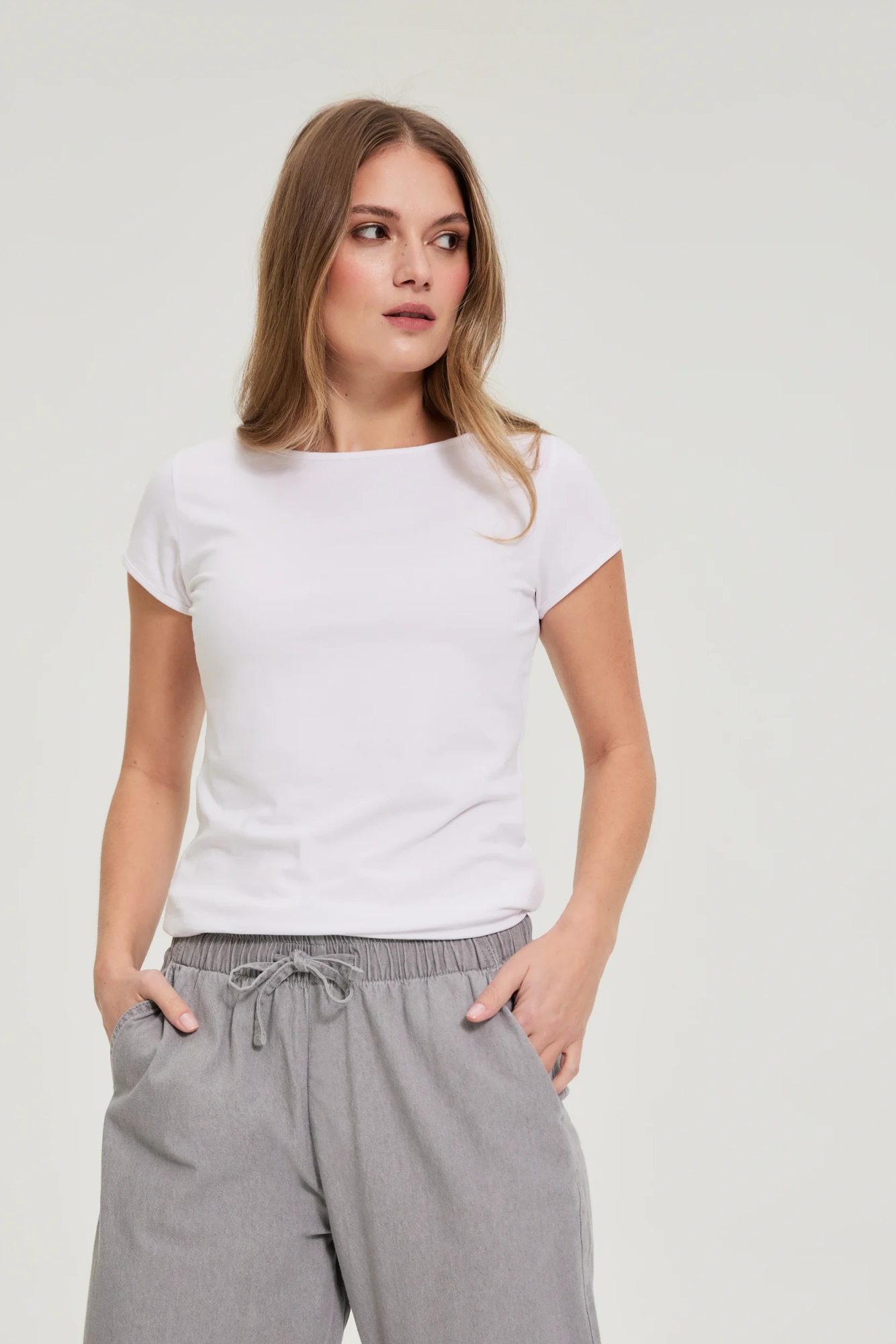l ts 4952 white 03 l ts 4952 white 03