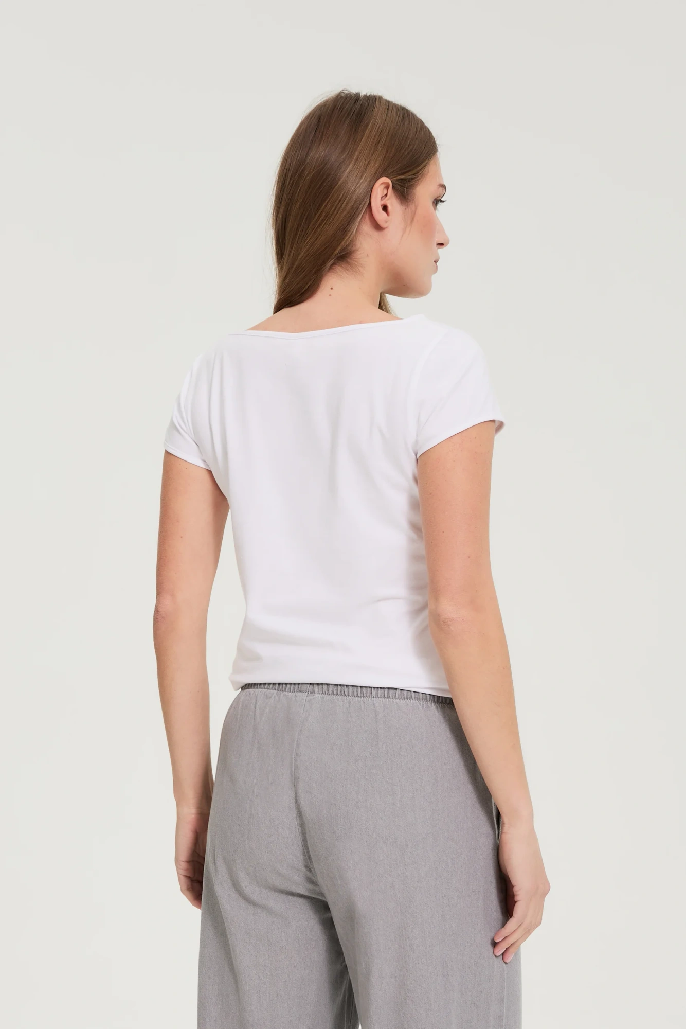 l ts 4952 white 04 l ts 4952 white 04