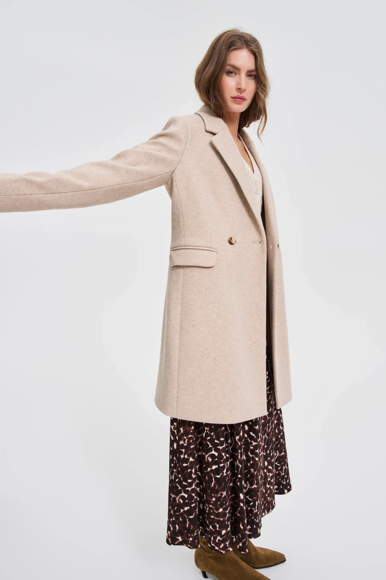 z ku 4800 beige 02 z ku 4800 beige 02