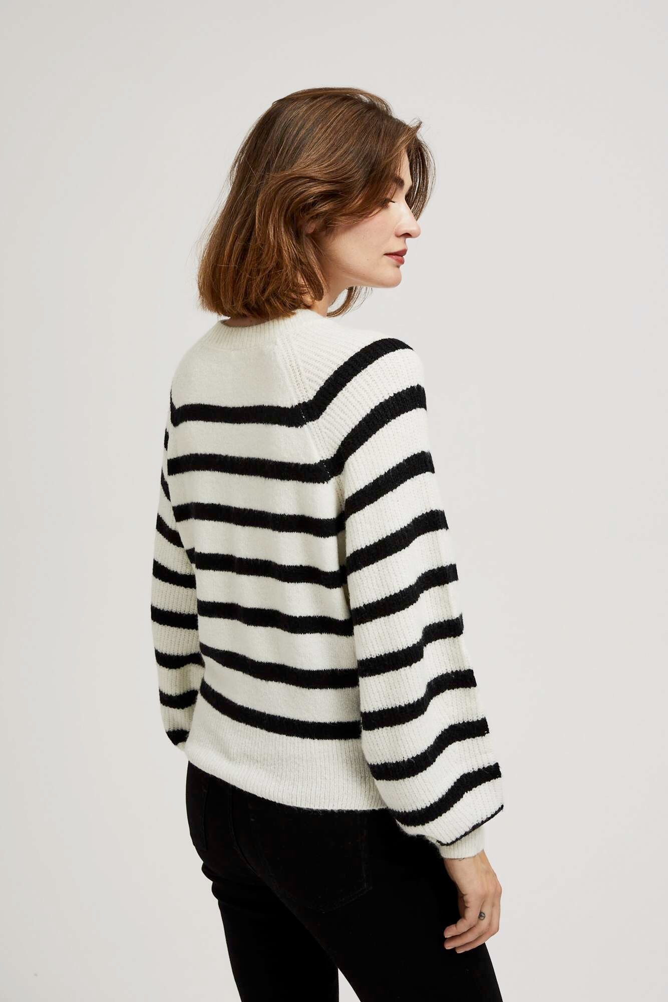 z sw 4218 off white black 03 z sw 4218 off white black 03