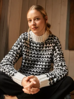 z sw 4257 black white 01