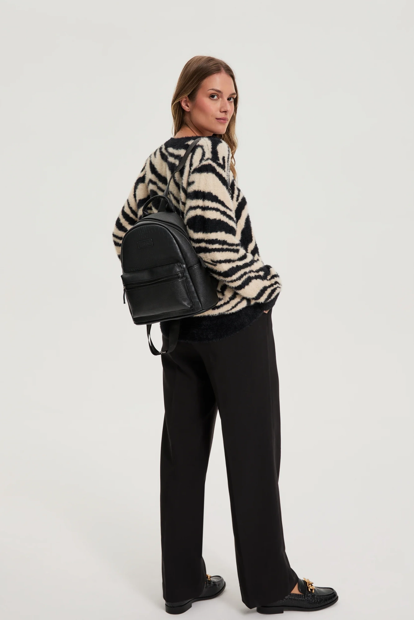 z to 4802 black 01 z to 4802 black 01