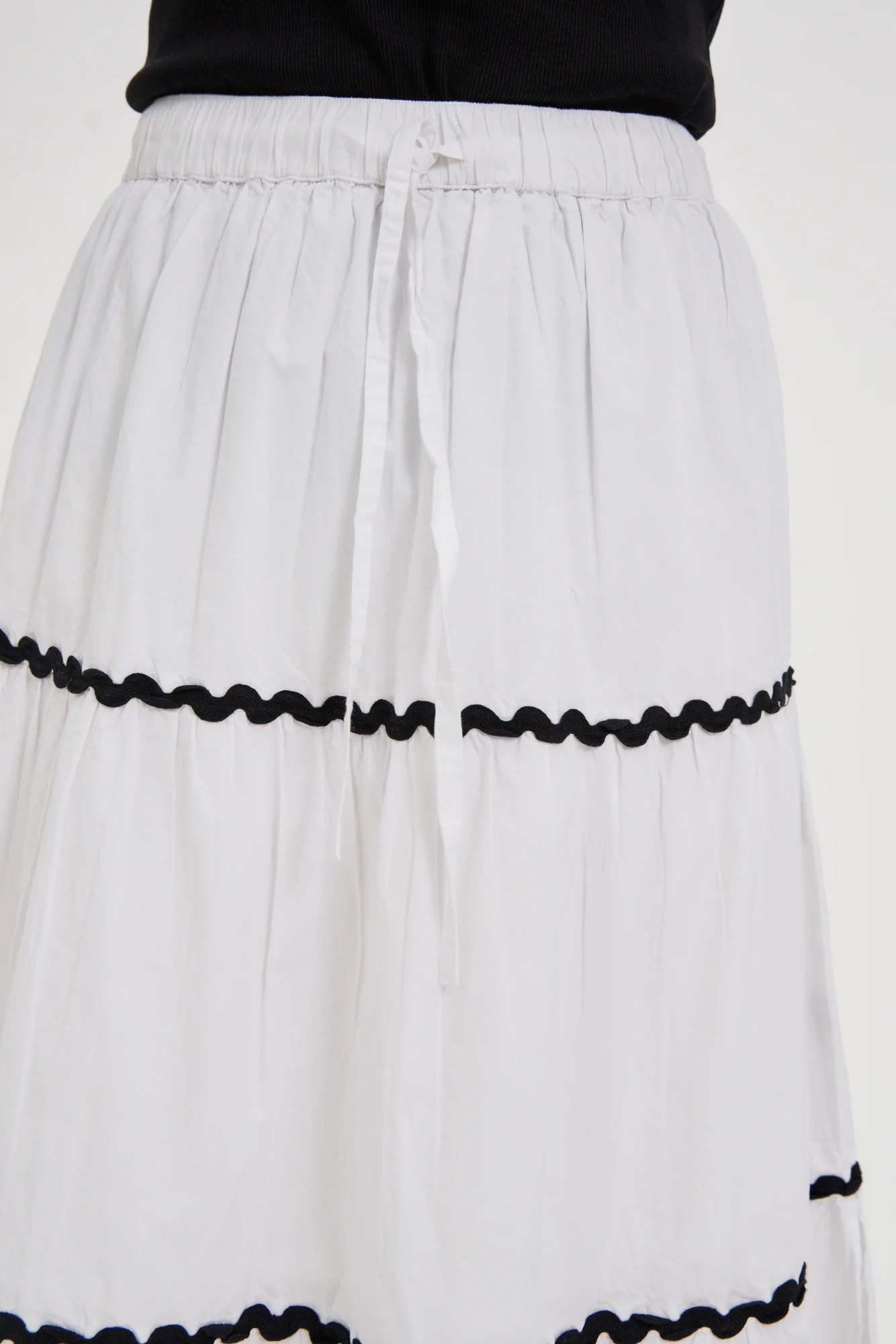 l sc 4617 white 02 l sc 4617 white 02