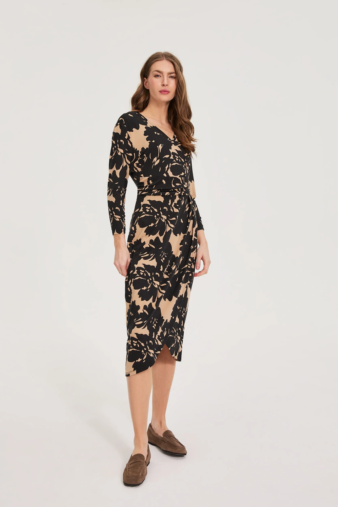 l su 4902 black 01 l su 4902 black 01