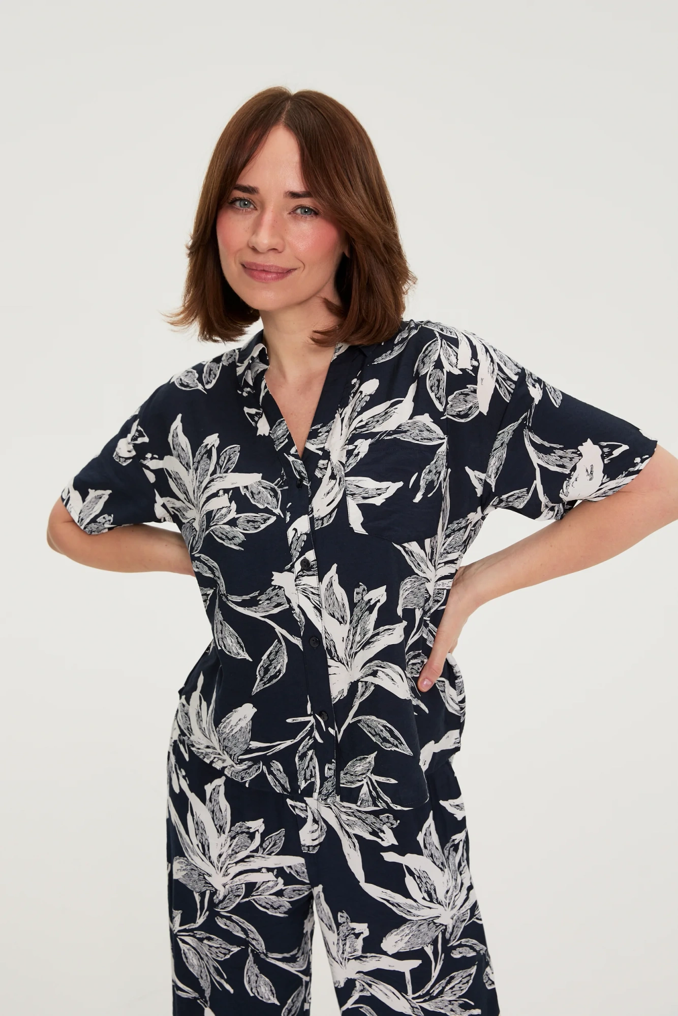 l ko 4946 d.navy 01 l ko 4946 d.navy 01