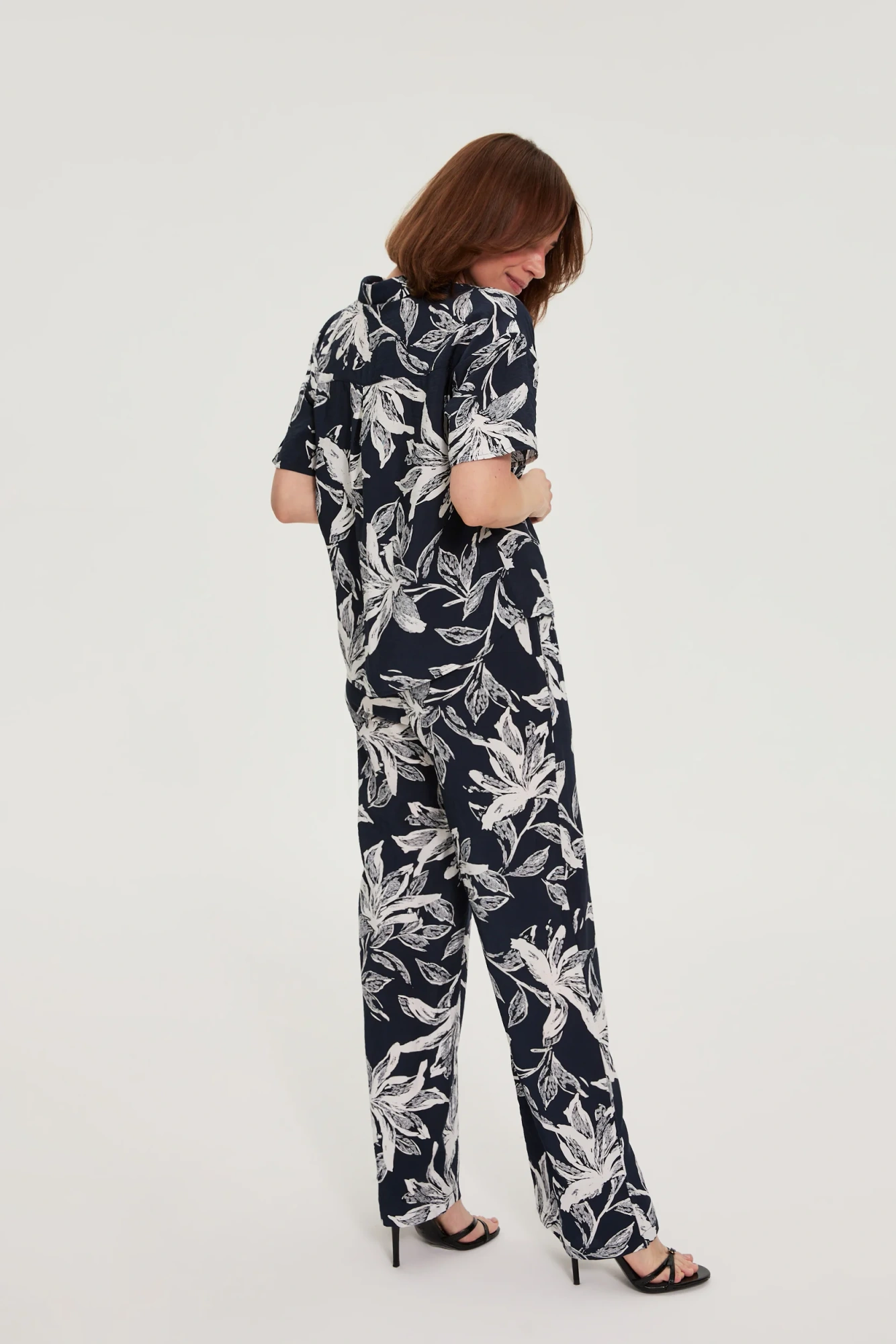 l sp 4939 d.navy 06 l sp 4939 d.navy 06