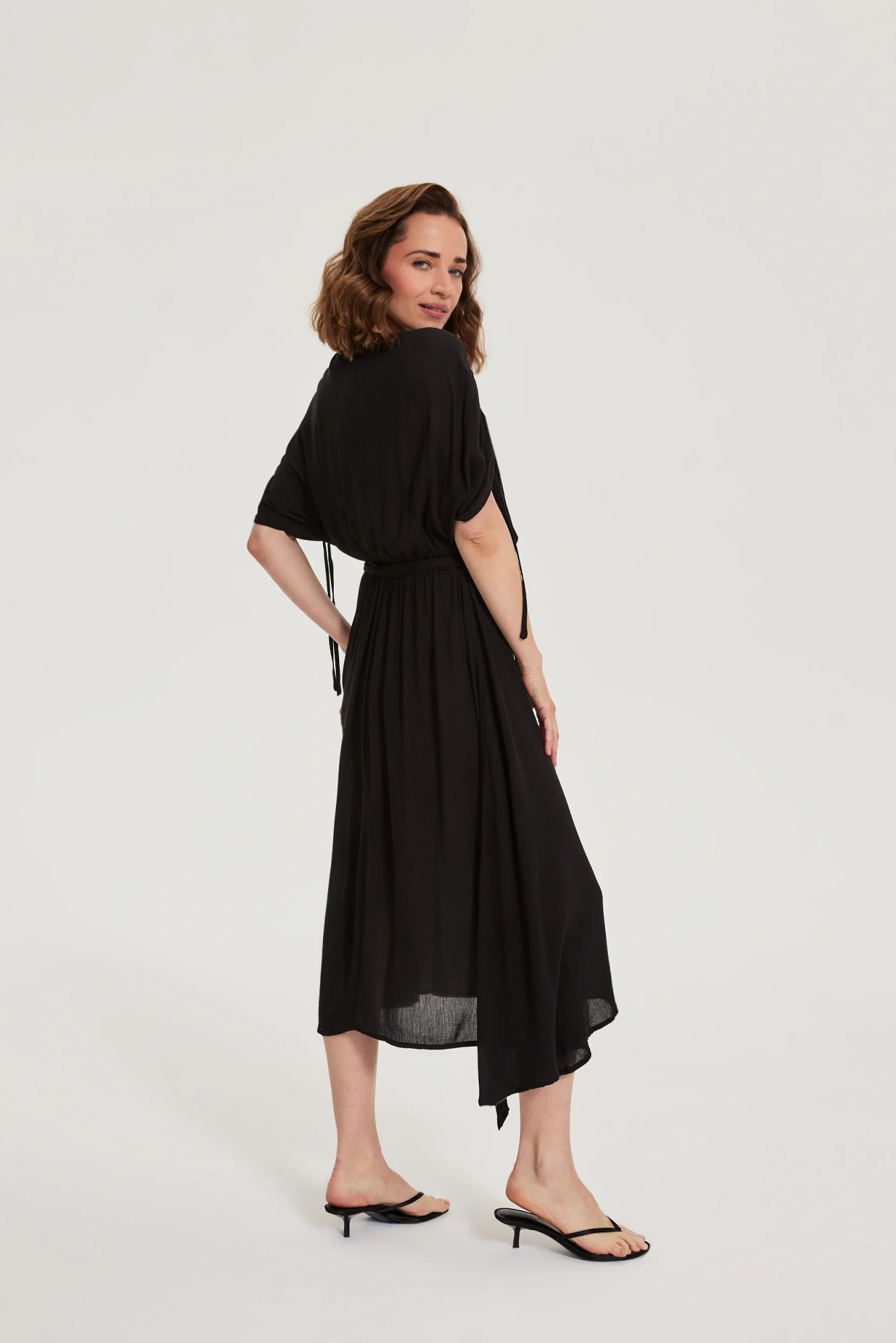 l su 4943 black (5) l su 4943 black (5)