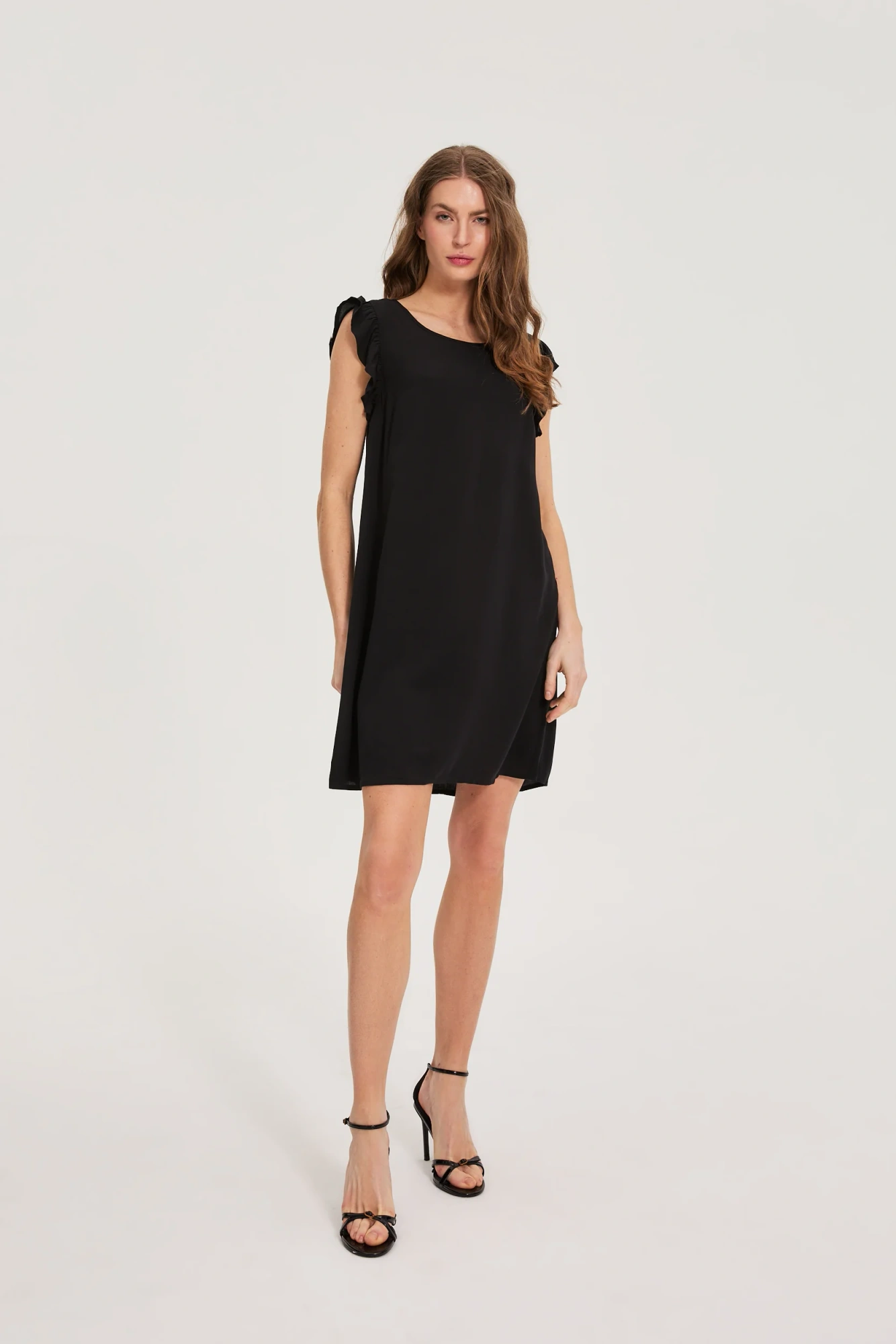 l su 4950 black 01 l su 4950 black 01