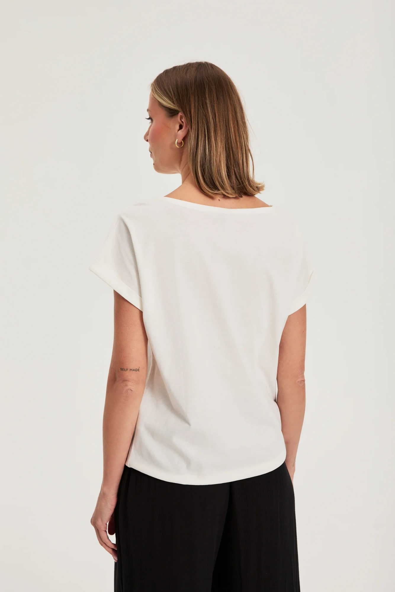 l ts 4972 off white 02 l ts 4972 off white 02