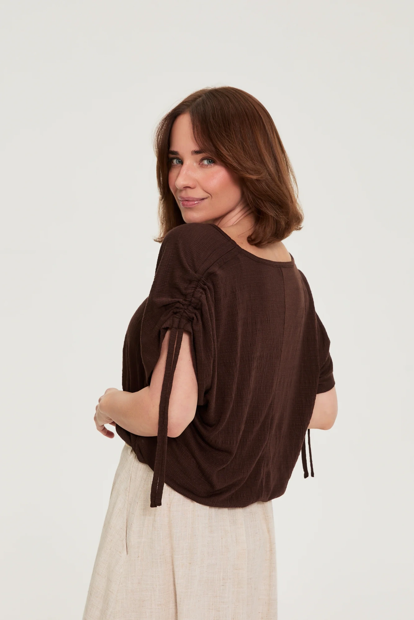 l ts 4980 d.brown 02 l ts 4980 d.brown 02