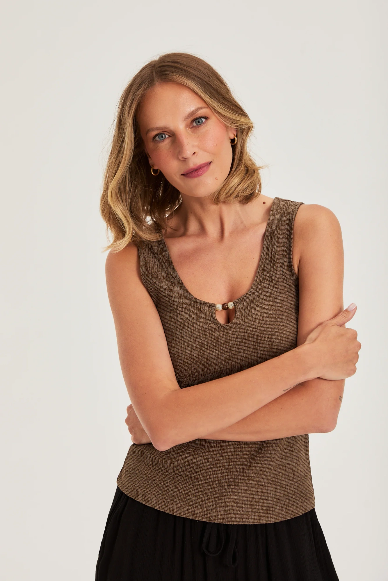 l ts 5026 brown 02 l ts 5026 brown 02