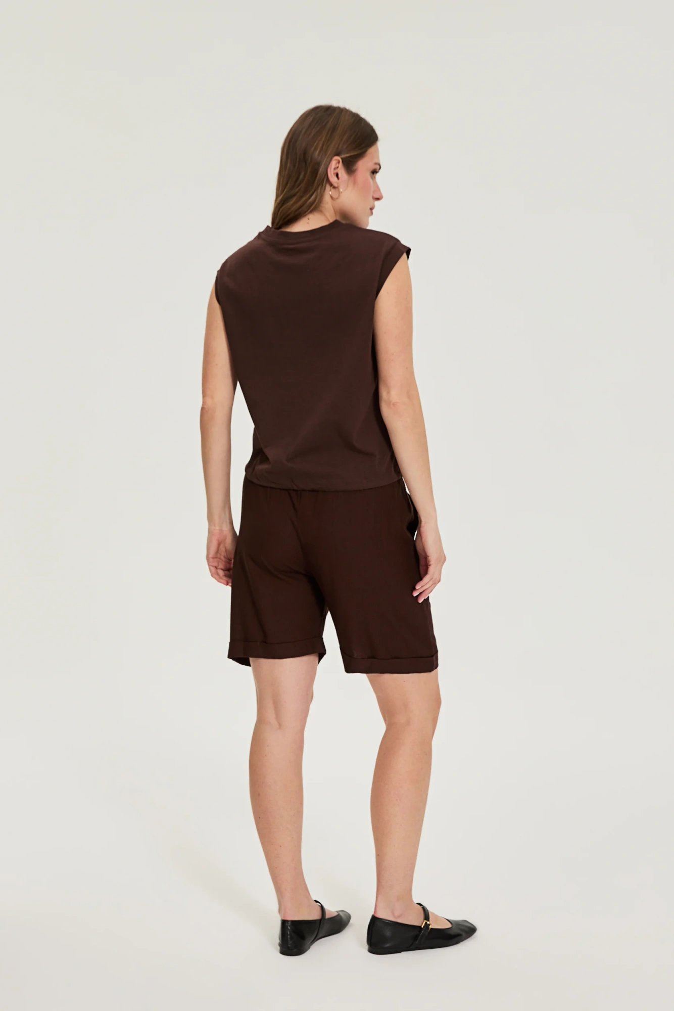 l sh 4912 d.brown (3) l sh 4912 d.brown (3)